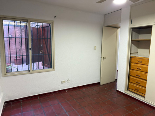 Alquiler - Dueño Directo - Pb - 3 Ambientes-1 Dormitorio Cochera - Centro Mza (barcala 341)