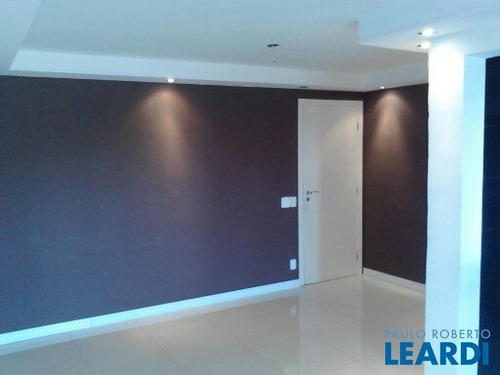 Imagem 1 de 15 de Apartamento - Panamby - Sp - 407509