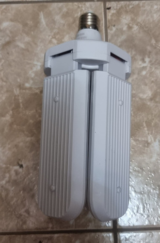 Foco Led Tipo Aspa Rosca E27 De 60w Luz 1dia.