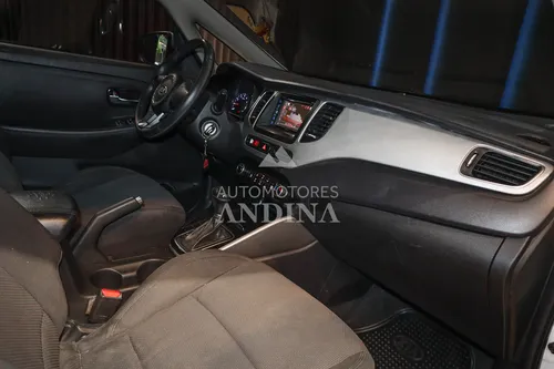 Kia Carens Suv Ex 2.0