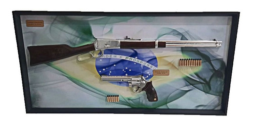 Quadro Réplica Carabina Winchester + Revólver 889 - Brasil