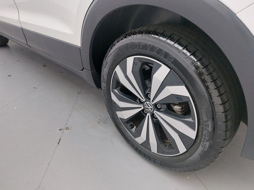 Volkswagen T-Cross 1.4 250 TSI TOTAL FLEX HIGHLINE AUTOMÁTICO