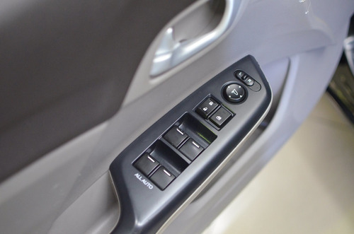 Honda Civic 2.0 Lxr 16v Flex 4p Automático