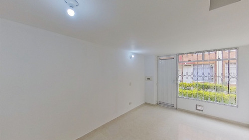 Vendo Casa Ciudad Techo 2  / 3 Niveles  / 4 Habitaciones / Documentos Al Dia***