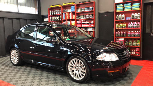 Volkswagen Bora 1.8 Highline T 180cv Cuero