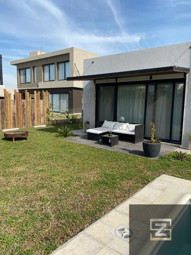 Venta Casa 3 Dormitorios Lagos De Canning Con Cochera