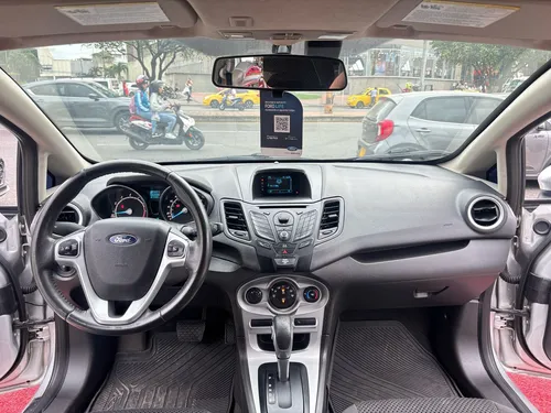 Ford Fiesta 1.6 Hatchback Se
