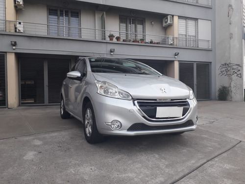 Peugeot 208 Allure Touchscreen