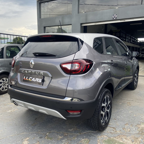 Imagem 5 de 10 de Captur Intense Bose 1.6 16v Flex 5p Aut.