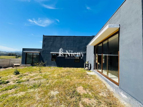 Casa En Arriendo De 3 Dorm. En Quintero