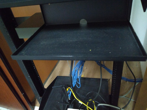 Imagen 3 de 4 de Rack Vertical De Piso Abierto Con Bandejas Diferentes Medida