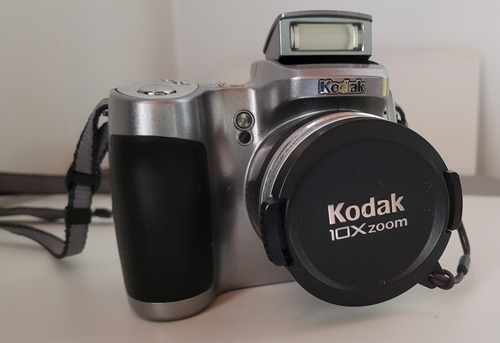 Cámara Digital Kodak Easyshare Z740 C/funda