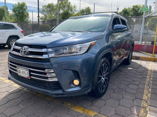 Toyota Highlander 3.5 Limited Panoramic Roof At