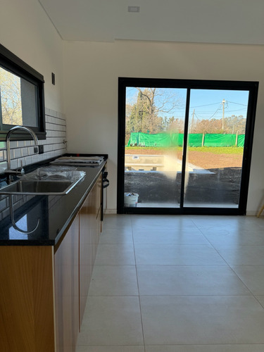 Venta Casa A Estrenar 2 Dormitorios 1 En Suite