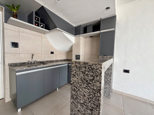 Casa En Venta, 3 Dormitorios, Zona Centro