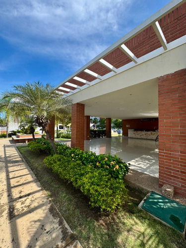 Apartamento En Obra Gris En Conjunto Residencial Costarena Suites