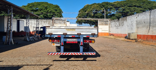 Imagem 5 de 16 de Carreta Carga Seca Grade Baixa Rodofort 15 Mts C/ Pneus