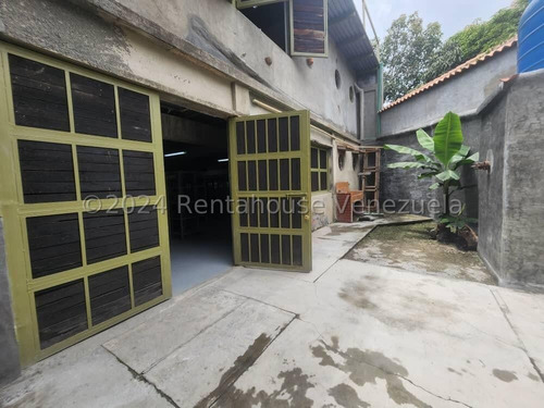 Km Comercial En Alquiler En El Hatillo, Distrito Metropolitano