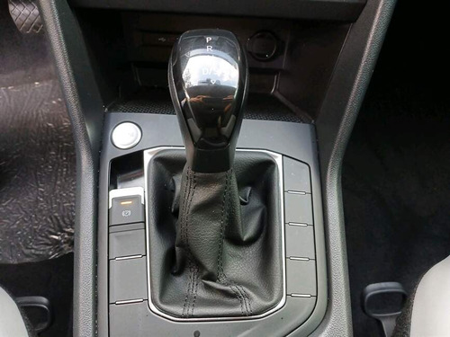 Volkswagen Taos 1.4 250 TSI TOTAL FLEX COMFORTLINE AUTOMÁTICO