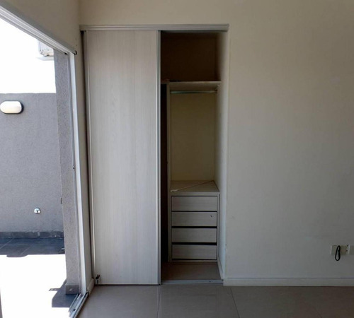 Imagen 7 de 11 de Venta Con Renta. Monoambiente Muy Luminoso Gran Balcon Tza.