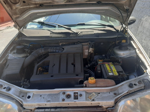 Imagem 7 de 7 de Fiat Palio 2005 1.0 Fire 5p