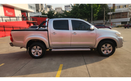 Toyota Hilux 3.0 SRV 4X4 CD 16V TURBO INTERCOOLER DIESEL 4P AUTOMÁTICO