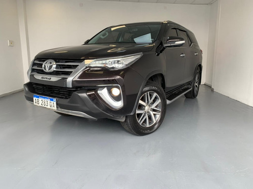 Toyota Sw4 Srx 4x4 2.8 Tdi At 7 Asientos U/m 2017 117.000 Km