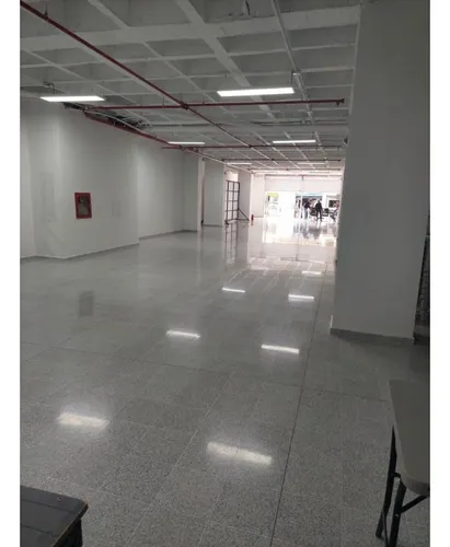 Local En Venta Primer Piso En Caldas.