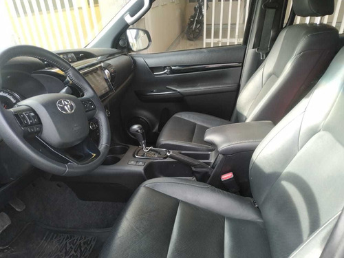 Imagem 4 de 6 de Toyota Hilux 2.8 Srx 50th Anniversary Cab. Dupla 4x4 Tdi