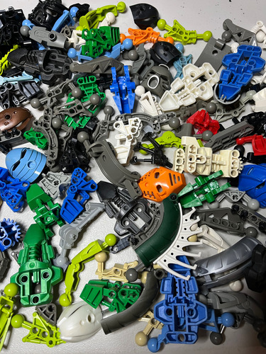 Lego Bionicle Piezas Sueltas 1 Boxor, Makuta, Toa, Rashki, Turaga Y Bohrok (Usado)