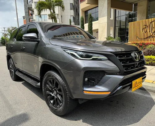 Toyota Fortuner 2.4