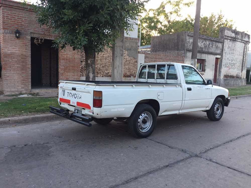Toyota Hilux 2.8 S/cab 4x2 D 1999