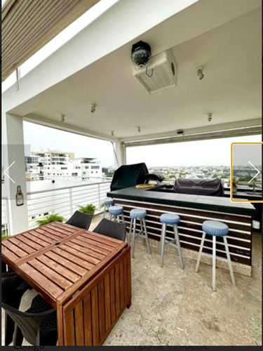 Este Hermoso Penthouse De 3 Niveles Que Cuenta Con:-3 Habit