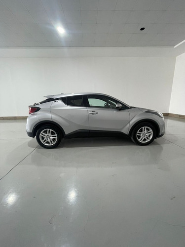 Imagen 5 de 12 de Toyota C-hr Hv 1.8 Ecvt 2022