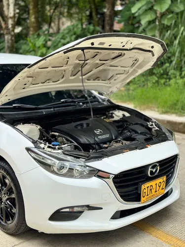 Mazda 3 2.0 Prime