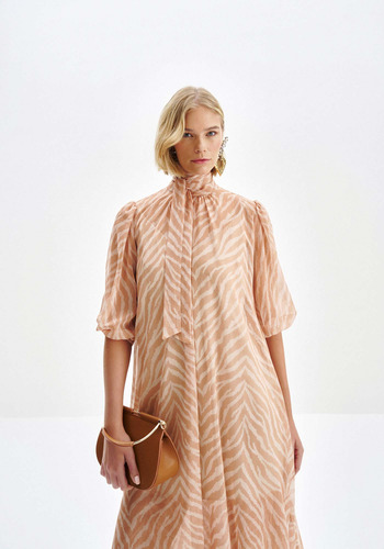 Vestido Longo Em Chiffon Zebra Com Cinto Lez A Lez