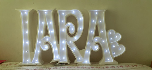 Imagen 10 de 10 de Nombre Iluminado De 50 Cm Polyfan Tu Nombre Importa