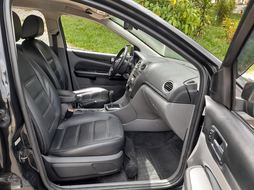 Ford Focus II 2.0 16V/SE/SE Plus Flex 5p Aut.