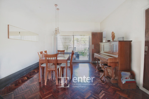 Imagen 7 de 25 de Divina - Gran Casa Con Hermoso Jardín- Zona Residencial De Parque Batlle - 4 Dormitorios / 3 Baños Construidos 224 M2 / Terreno 331 M2. Lugar Para Dos Vehículos.