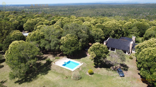 Propiedad En Venta Con Parque De 1 Hectarea | Villa General Belgrano