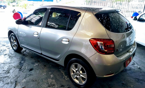 Renault Sandero 1.6 Dynamique 8v Flex 4p Manual