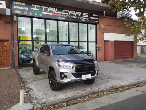 Toyota Hilux 2.8 Cd Srv 177cv 4x4