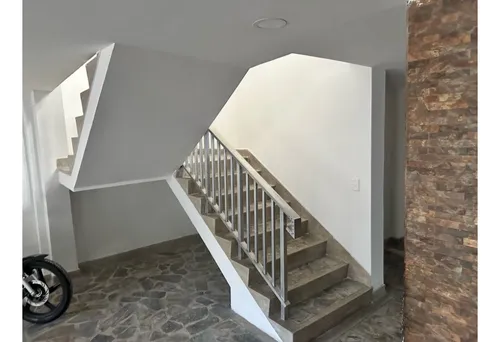 Arriendo Casa En Simon Bolivar Muy Amplia