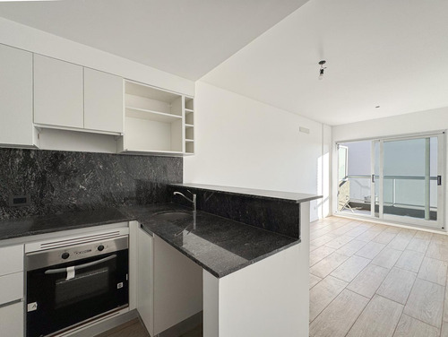 Increíble 2 Ambientes En Piso Alto Con Amenities - Parque Patricios