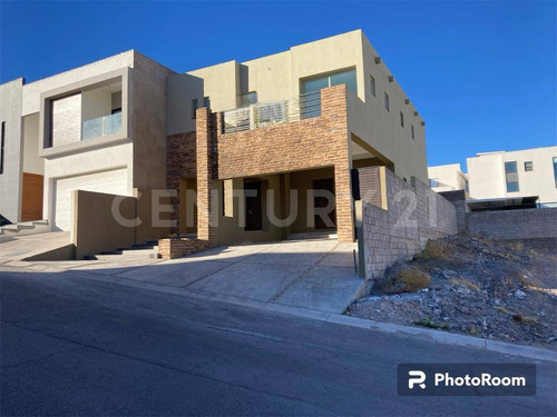 Casa En Venta Boques Del Valle Iii, Chihuahua