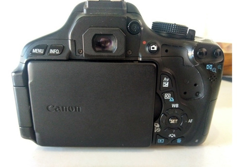 Câmera Canon T3i Semi Nova