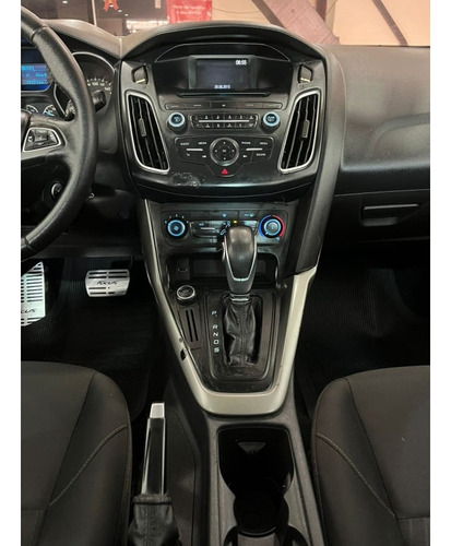 Ford Focus 2.0 SE PLUS 16V FLEX 4P POWERSHIFT