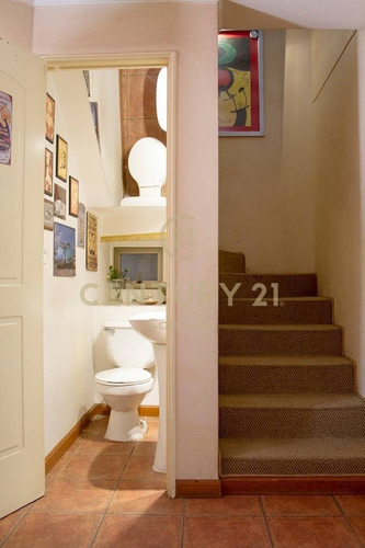 Imagen 19 de 24 de Gran Casa De 3 Pisos