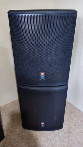 Bajos Jbl Prx 518s. 