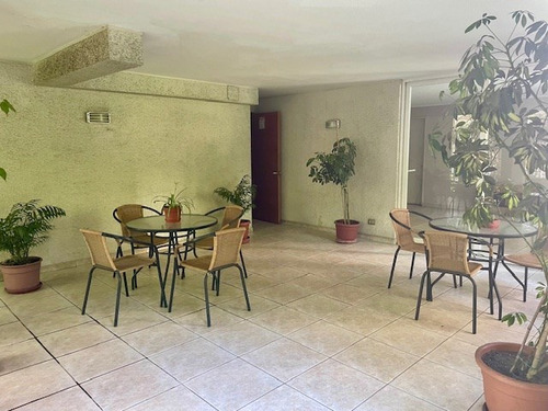 Vendo Dpto. 3 Dorm. Y 2 Baños A Cuadras Metro Ñuñoa